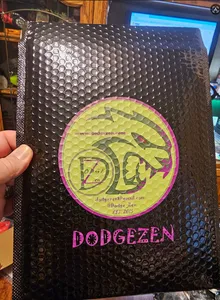 CustomPatch.Com - Custom Holographic Bubble Mailer