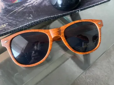 They look good They are light and made from plastic so they feel cheap