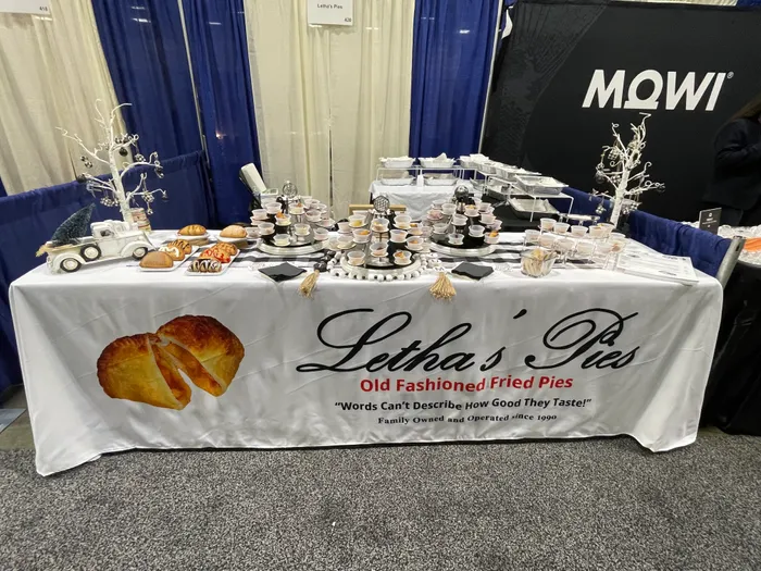 CustomPatch.Com - Custom Rectangle Table Covers