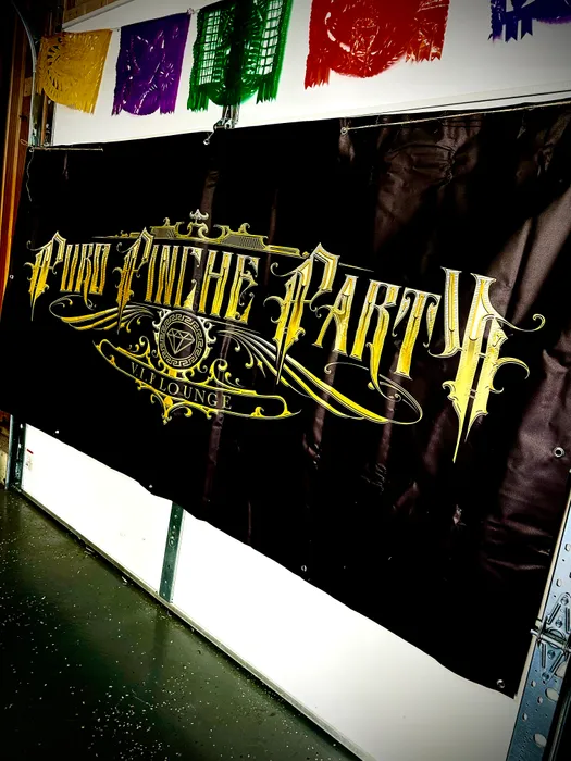 CustomPatch.Com - Custom Vinyl Banners