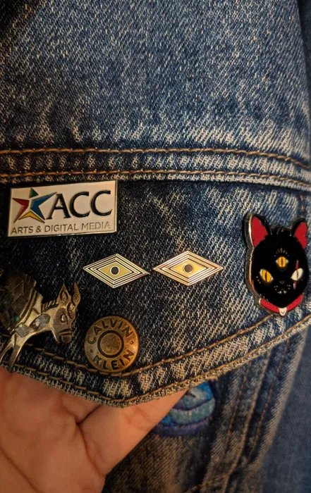 CustomPatch.Com - Hard Enamel Pin