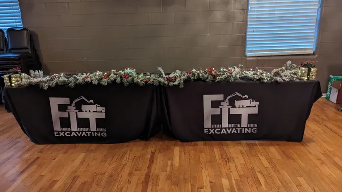 CustomPatch.Com - Custom Rectangle Table Covers