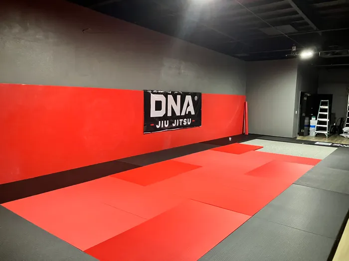 CustomPatch.Com - Custom Vinyl Banners