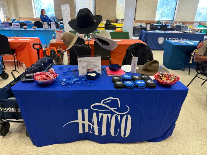 CustomPatch.Com - Custom Rectangle Table Covers