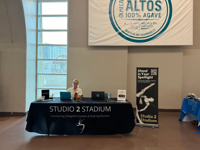 CustomPatch.Com - Roll Up Banner Stands