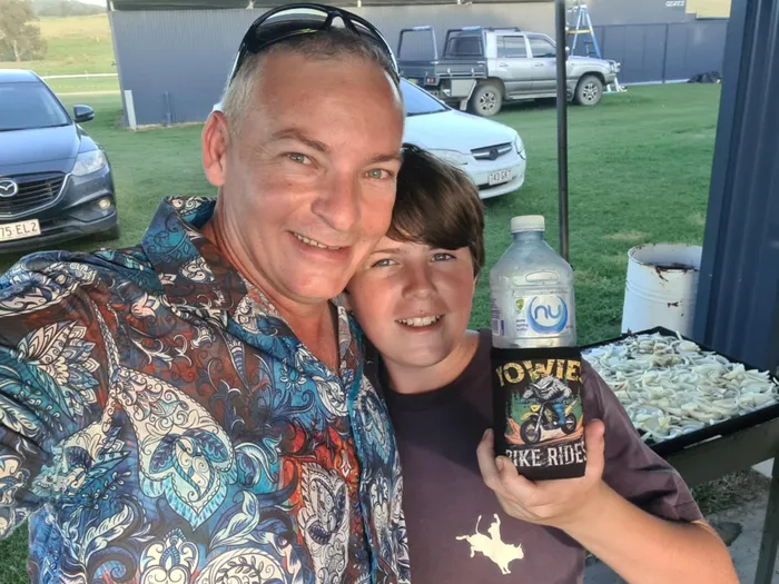 CustomPatch.Com - Can Sleeve