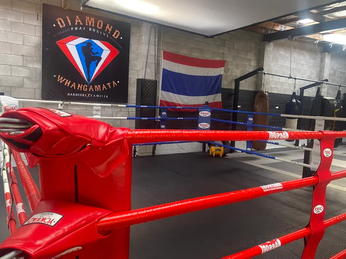 CustomPatch.Com - Custom Vinyl Banners