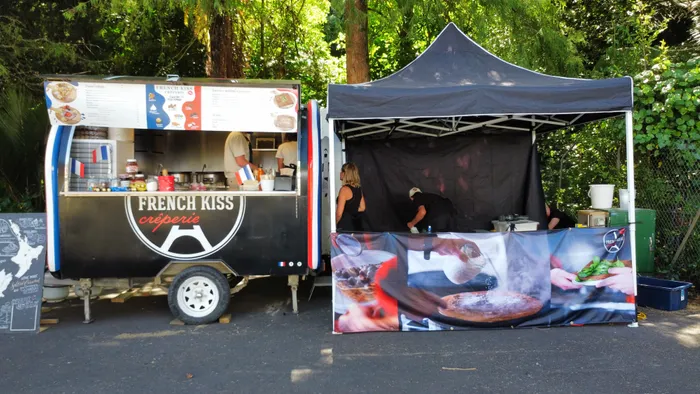 CustomPatch.Com - Custom Fabric Banners