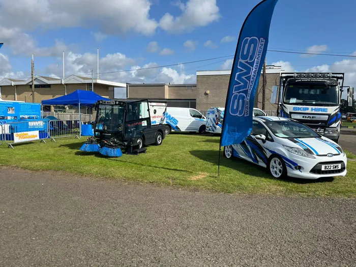 CustomPatch.Com - Feather Flag