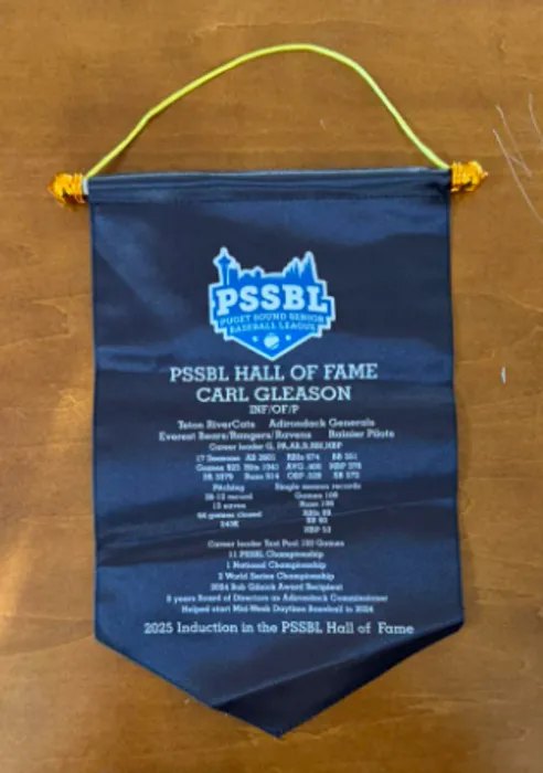 CustomPatch.Com - Podium Banners