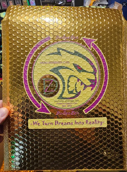 CustomPatch.Com - Custom Holographic Bubble Mailer